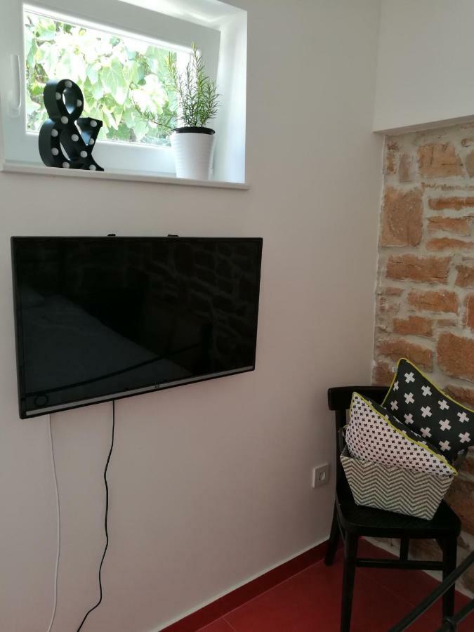 Littel Studio Franceska Jezera Buitenkant foto
