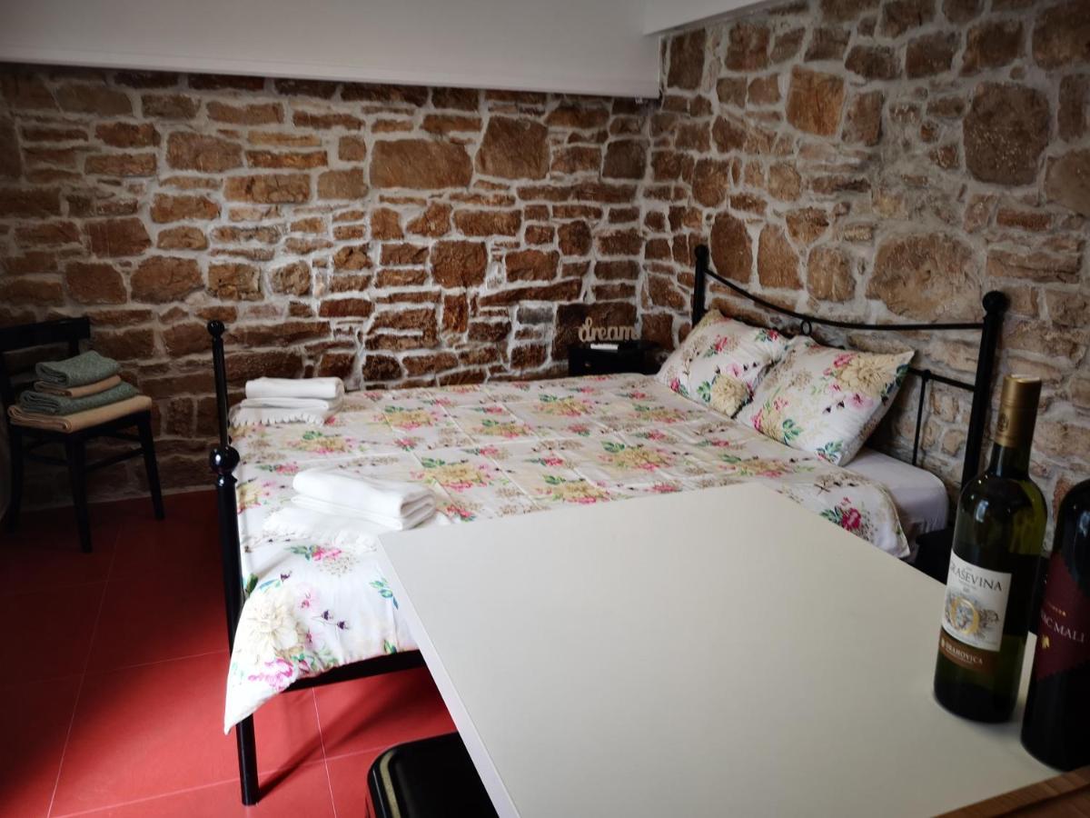 Littel Studio Franceska Jezera Buitenkant foto